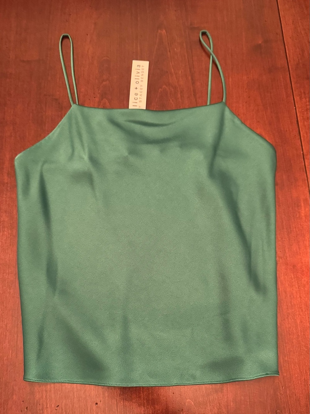 ALICE + OLIVIA
Alice + Olivia Harmon Drapey Slip Tank - Picture 4 of 5